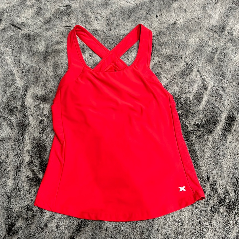 Xersion Vented Workout Tank Top - Built In Bra - Women’s Medium